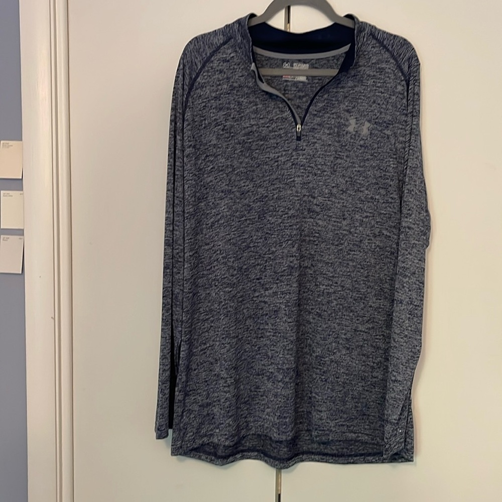 Men’s Under Armour Loose Heat Gear Long Sleeve Blue shirt